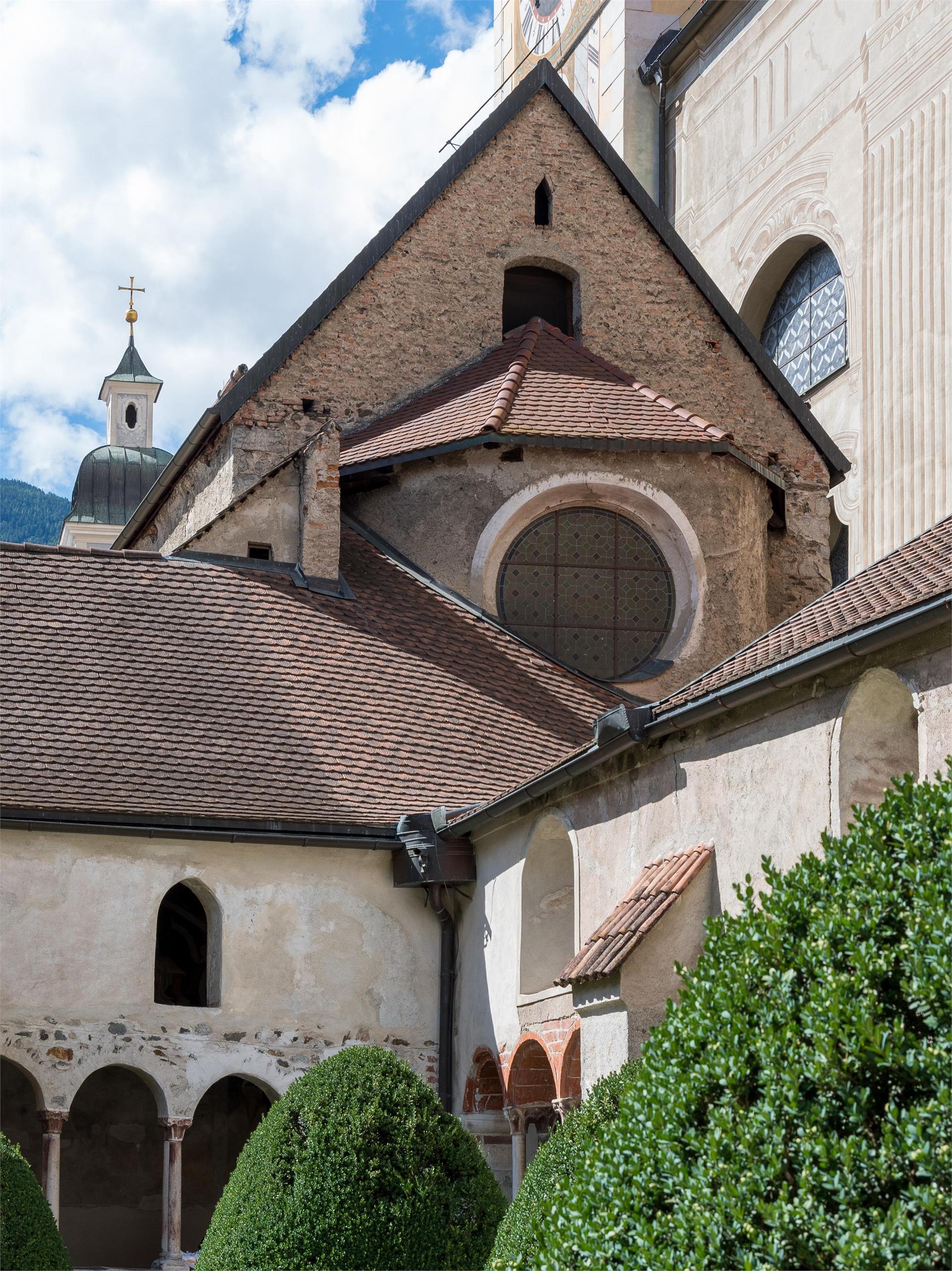 Kirche Unsere Liebe Frau im Kreuzgang Brixen 1 suedtirol.info