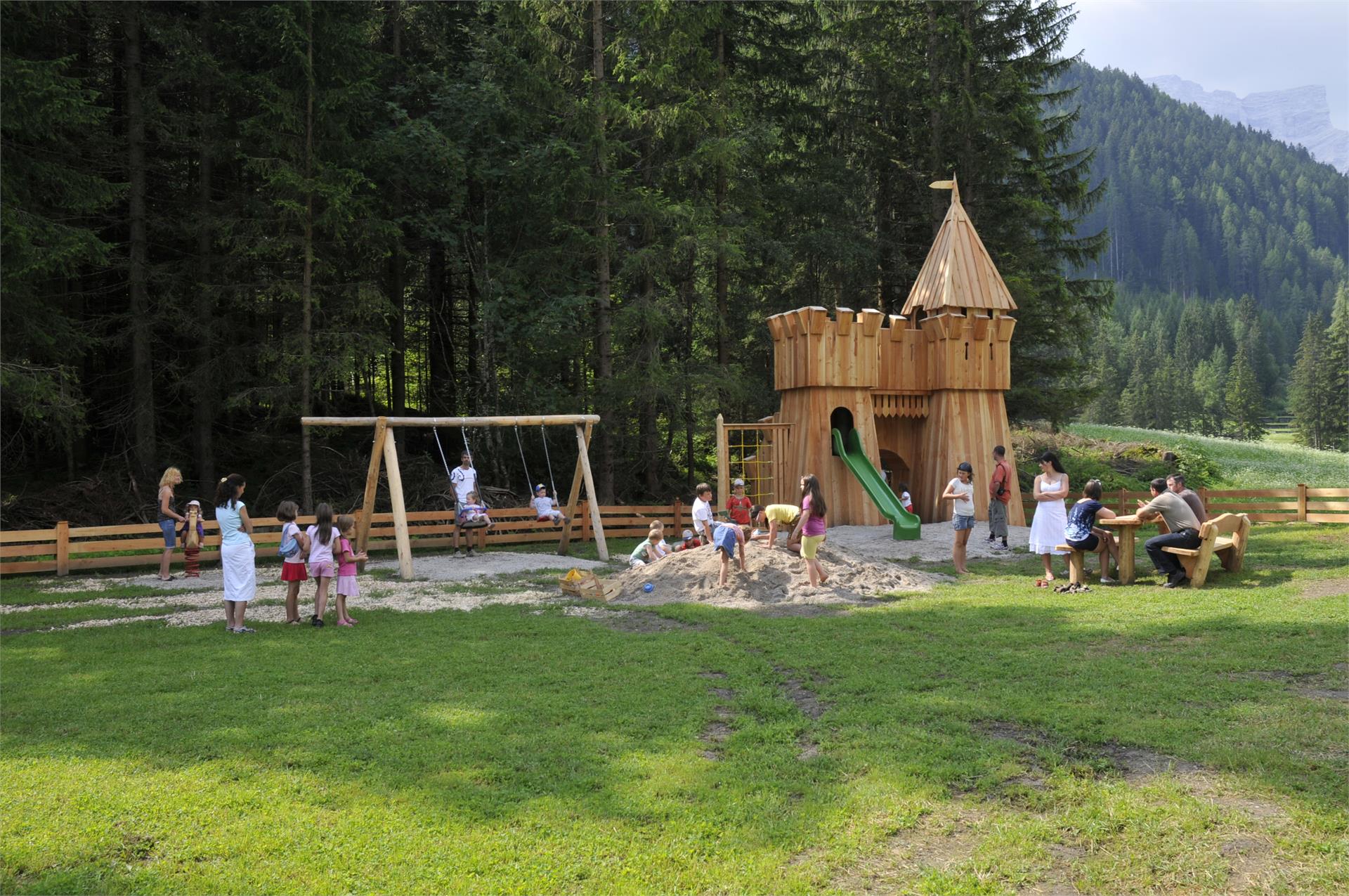 Children´s playground "San Vito" Prags/Braies 1 suedtirol.info
