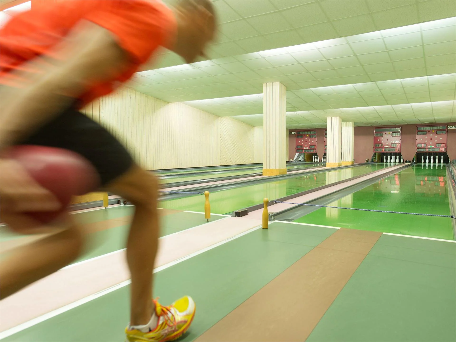 Bowling in the sport and health centre Sportwell Mals/Malles 1 suedtirol.info