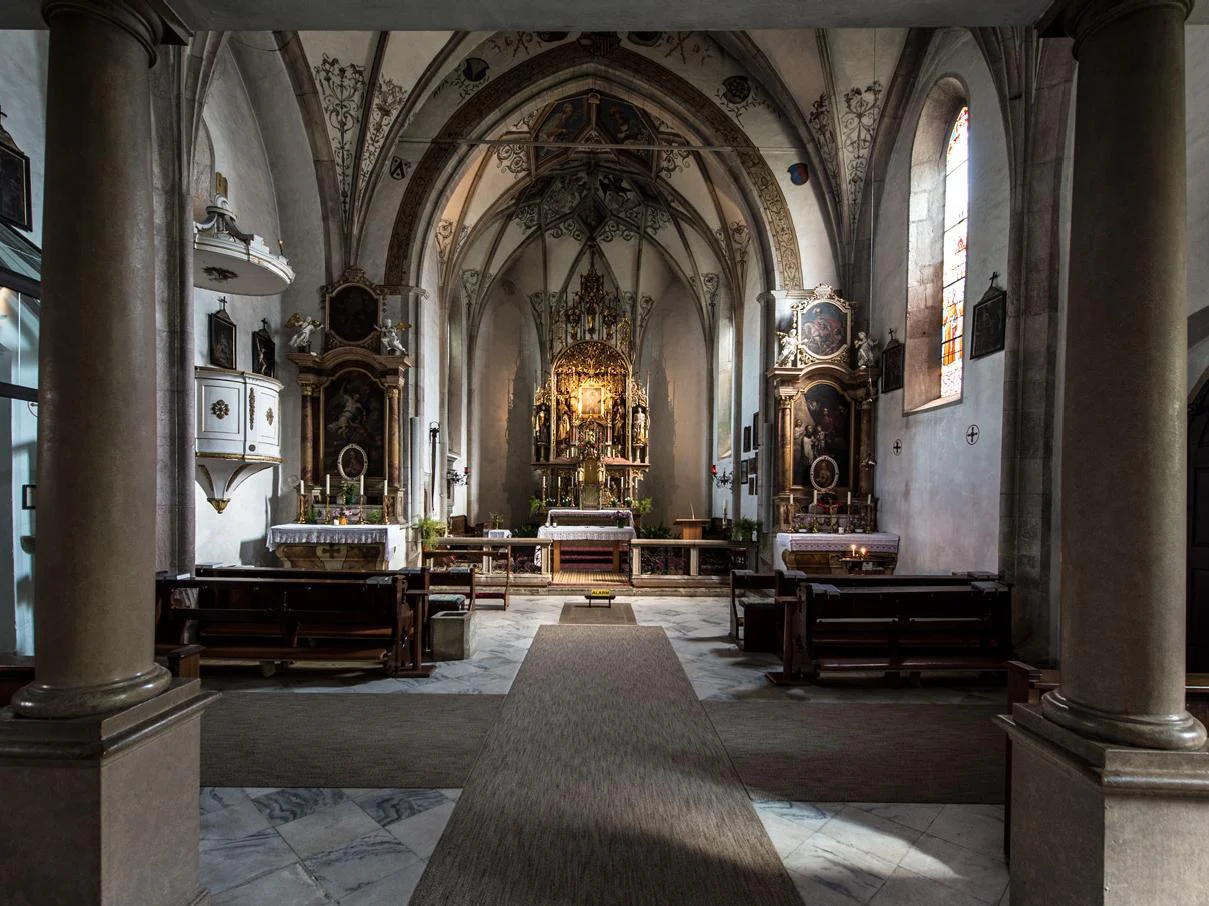 Chiesa a S. Nicolò Caldaro sulla Strada del Vino 2 suedtirol.info