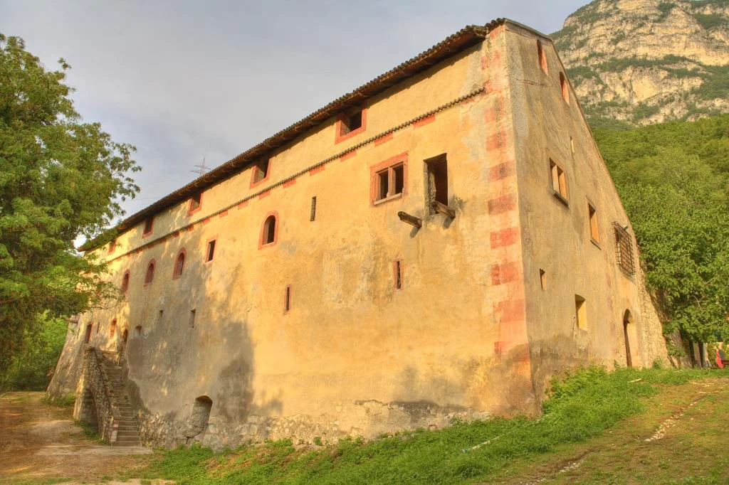 Convento di S. Floriano Egna 1 suedtirol.info