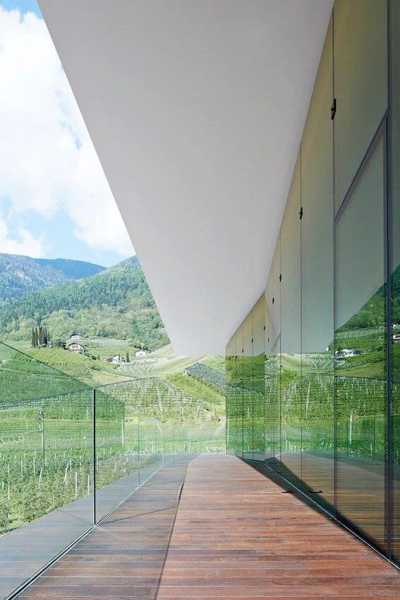 Cantina Merano Burggräfler Marlengo 3 suedtirol.info