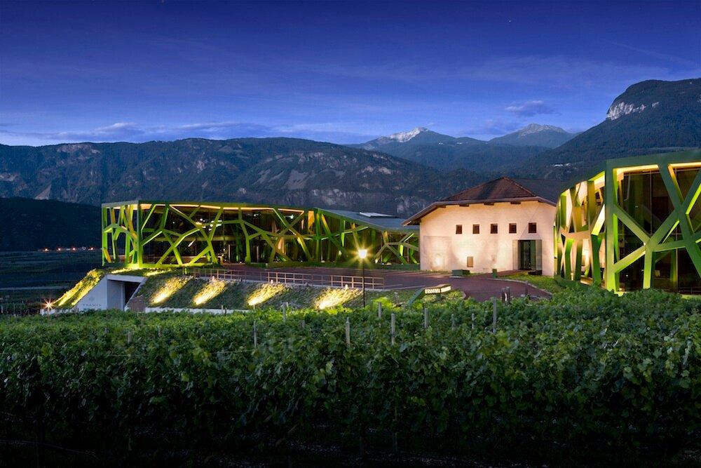 Cantina Termeno Termeno sulla Strada del Vino 4 suedtirol.info