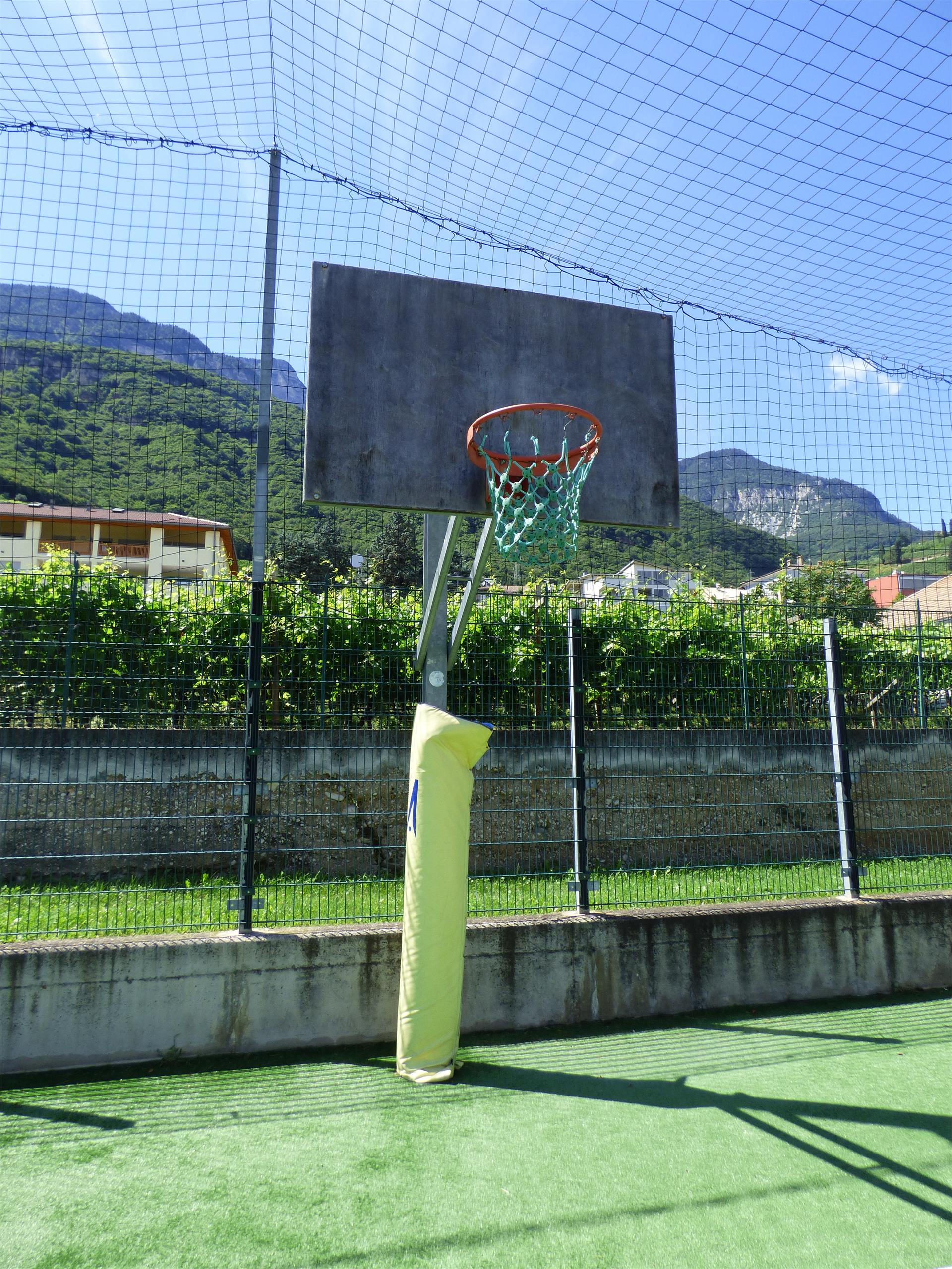 Children's playground next to the kindergarten Tramin an der Weinstraße/Termeno sulla Strada del Vino 6 suedtirol.info