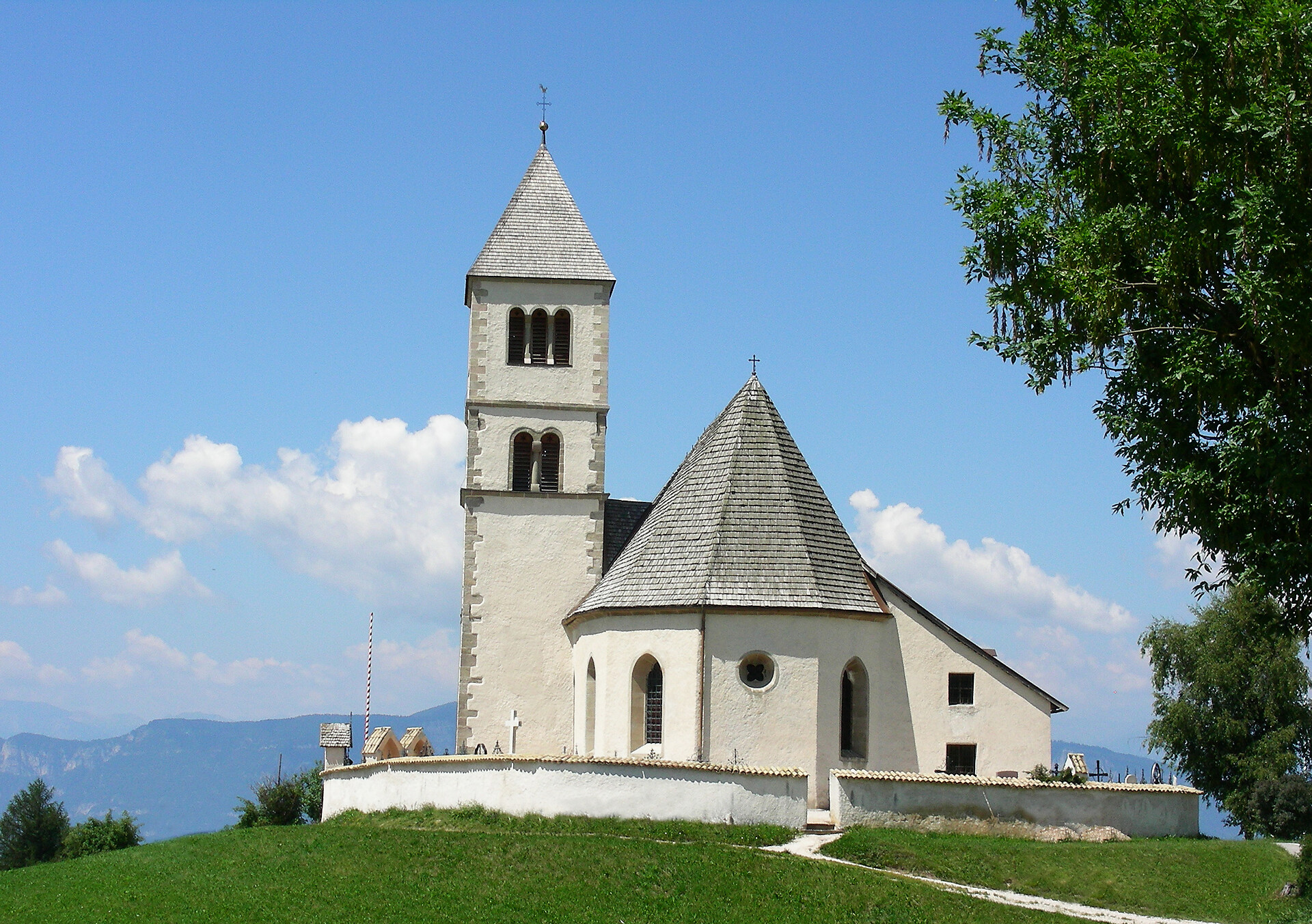 Kirche St. Wolfgang Aldein 1 suedtirol.info