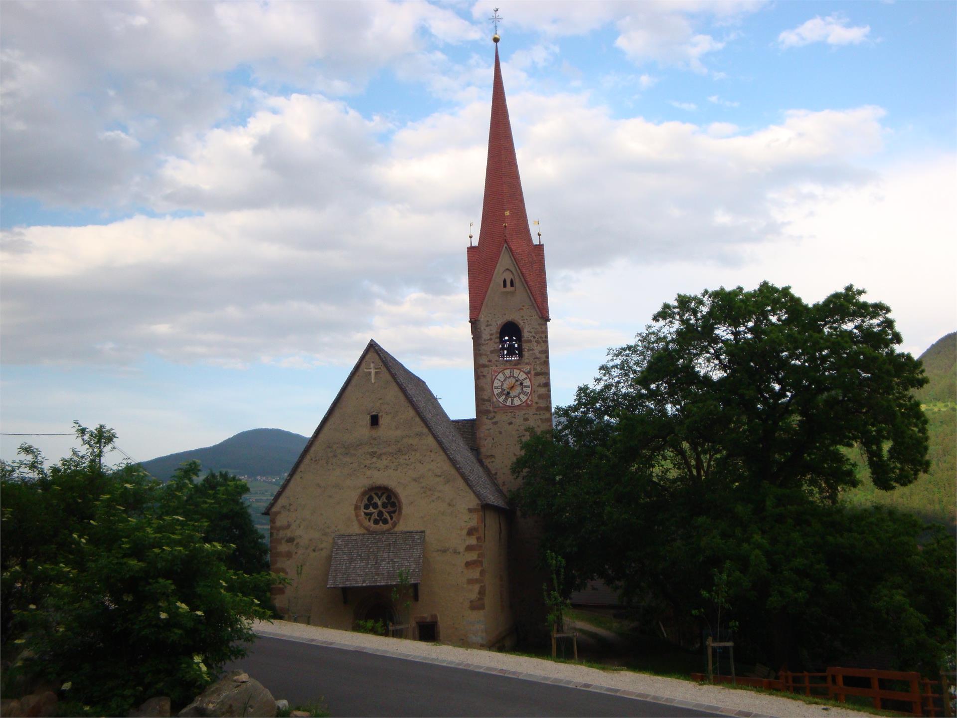 Chiesa di S. Ingenuino e S. Albuino a S. Ingenuino Barbiano 1 suedtirol.info