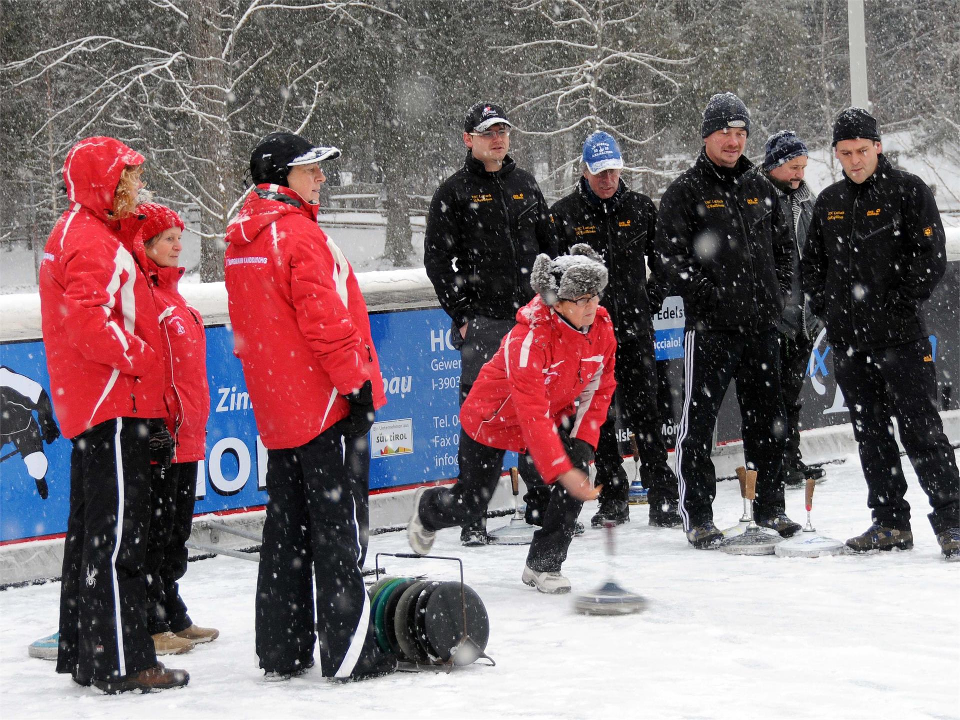 Artificial Ice Rink Parco Prenninger Welsberg-Taisten/Monguelfo-Tesido 2 suedtirol.info