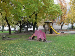 Kinderspielplatz Marconi Straße - Brixen - #3 - suedtirol.info