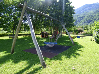Kinderspielplatz in der Nähe des Restaurant Schießstand - Tramin an der Weinstraße - #3 - suedtirol.info