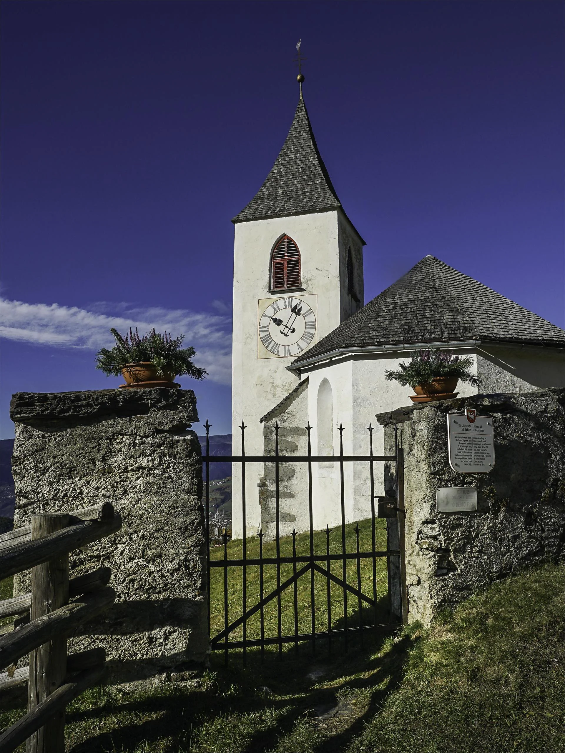 Chiesa S. Giacomo/Eores Bressanone 1 suedtirol.info