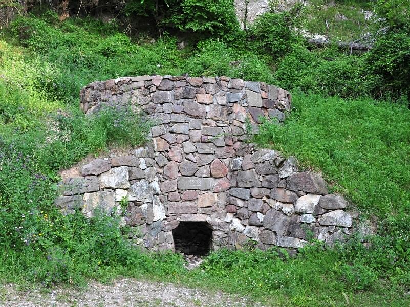 Limekiln in Trodena/Truden