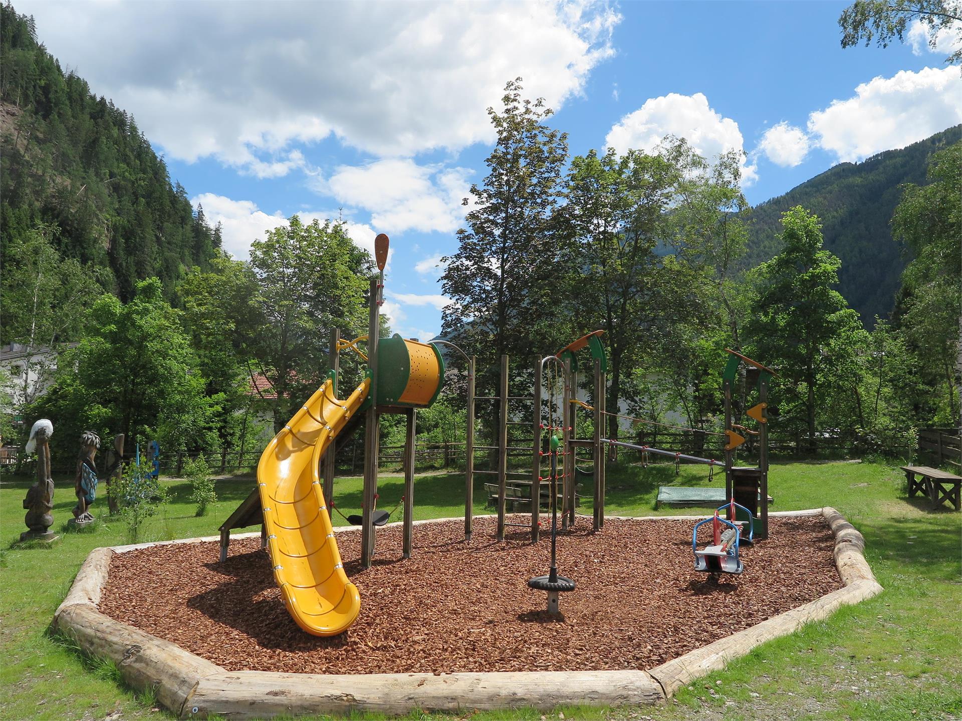 Parco giochi - Lutago Valle Aurina 1 suedtirol.info