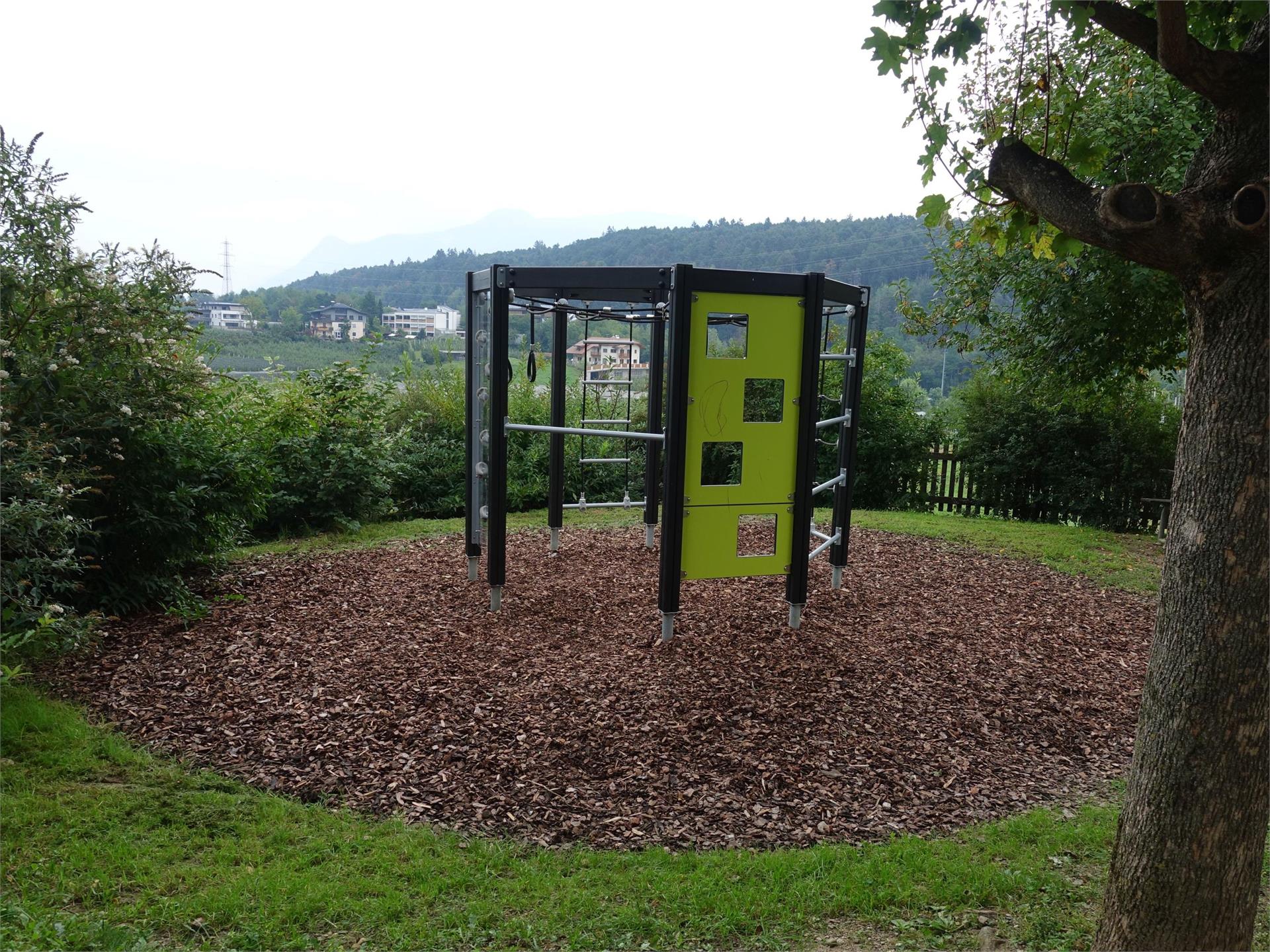 Kinderspielplatz Prissian - Dorf Tisens 6 suedtirol.info