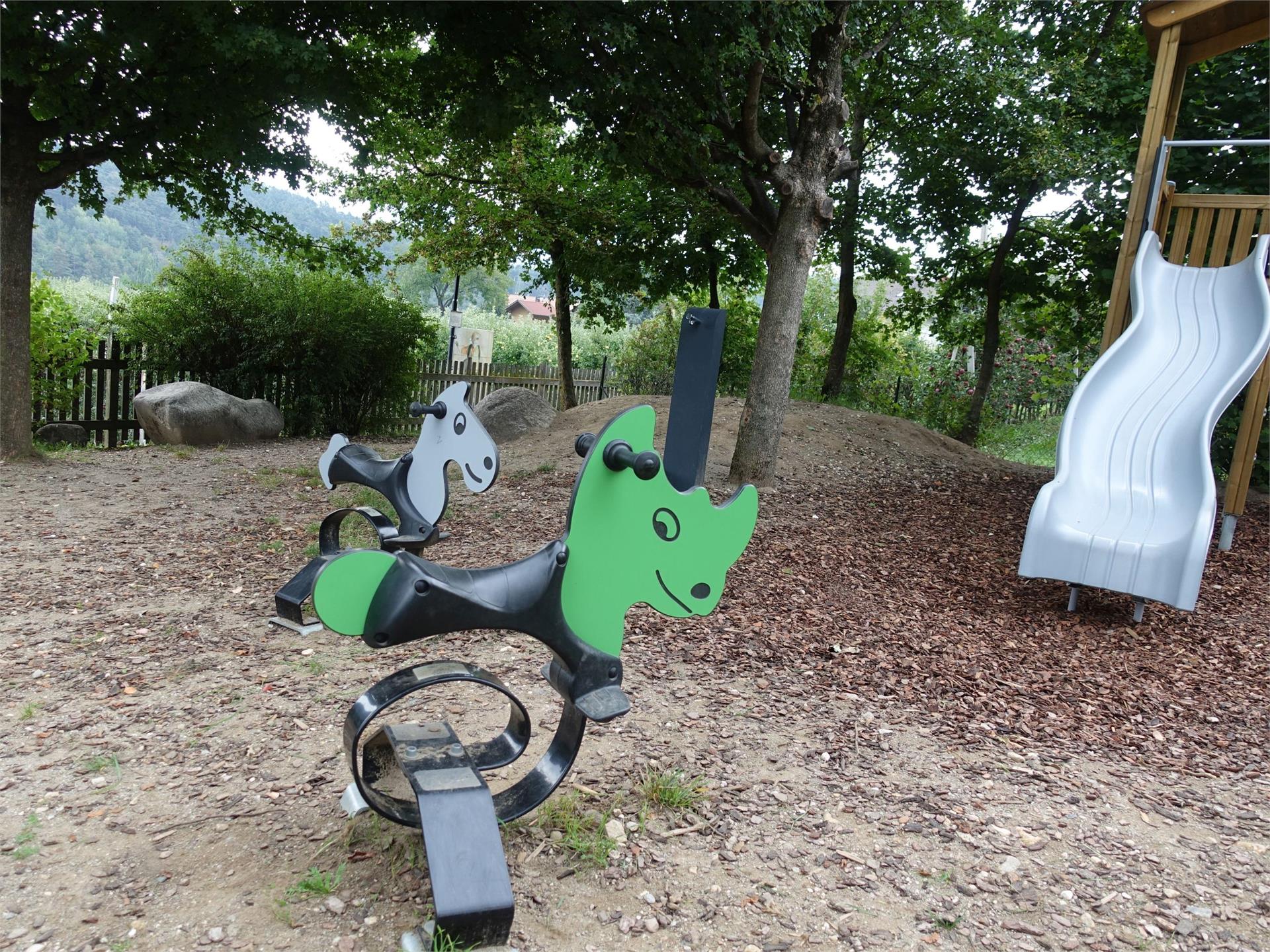 Kinderspielplatz Prissian - Dorf Tisens 7 suedtirol.info