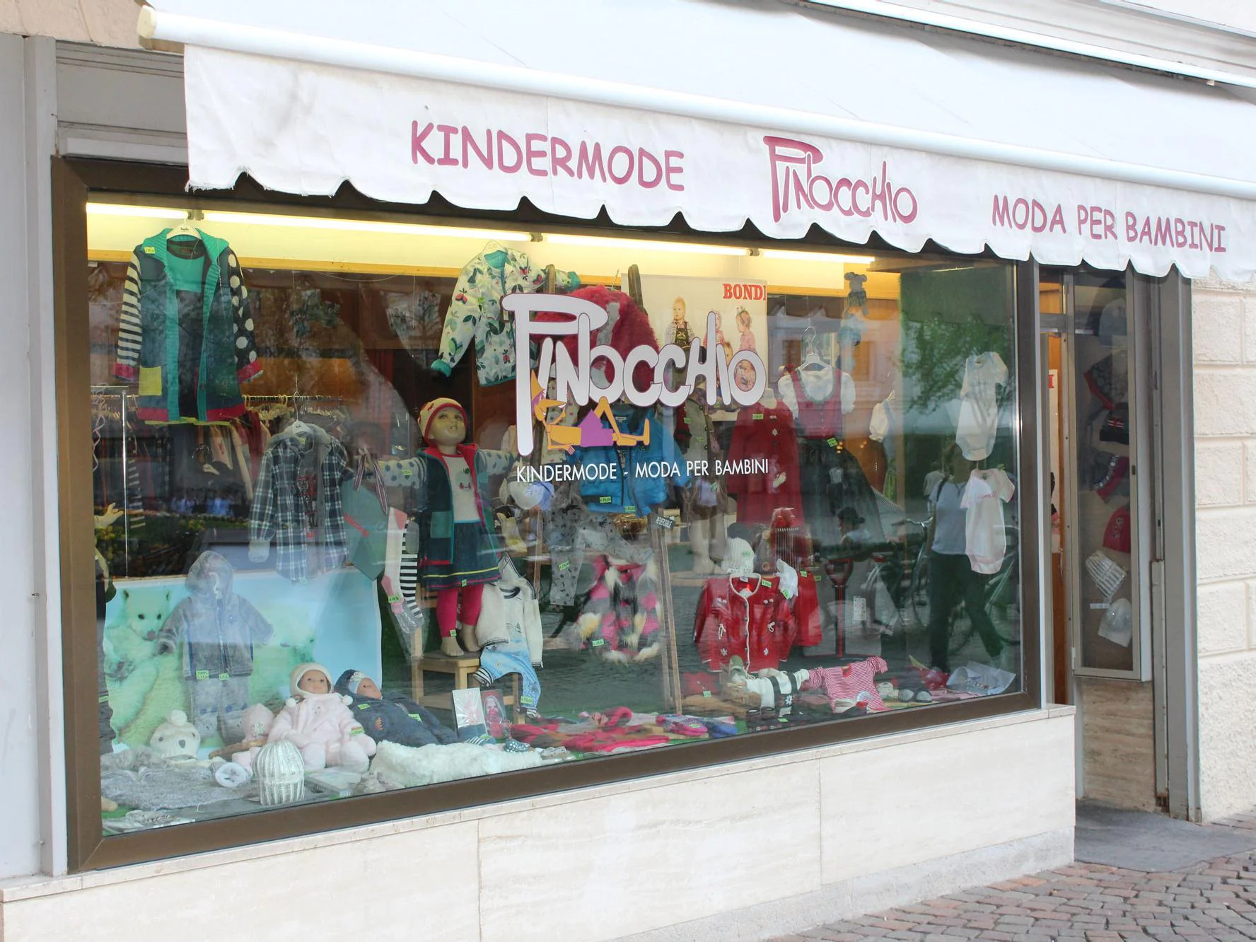Pinocchio abbigliamento online 2025