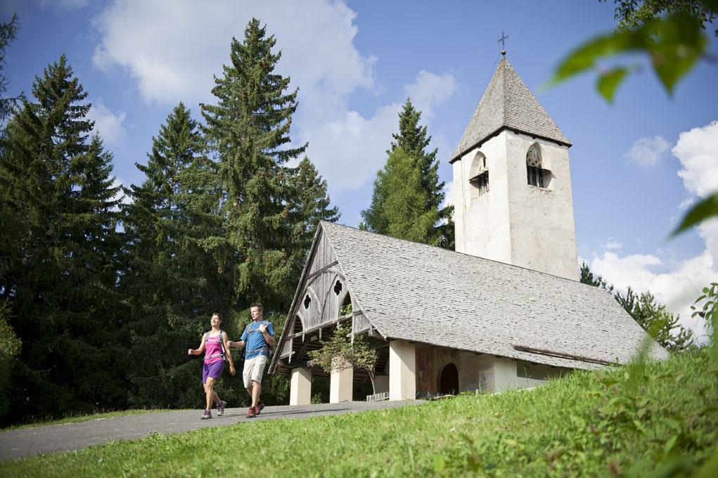 Chapel of St. Helena Deutschnofen/Nova Ponente 2 suedtirol.info