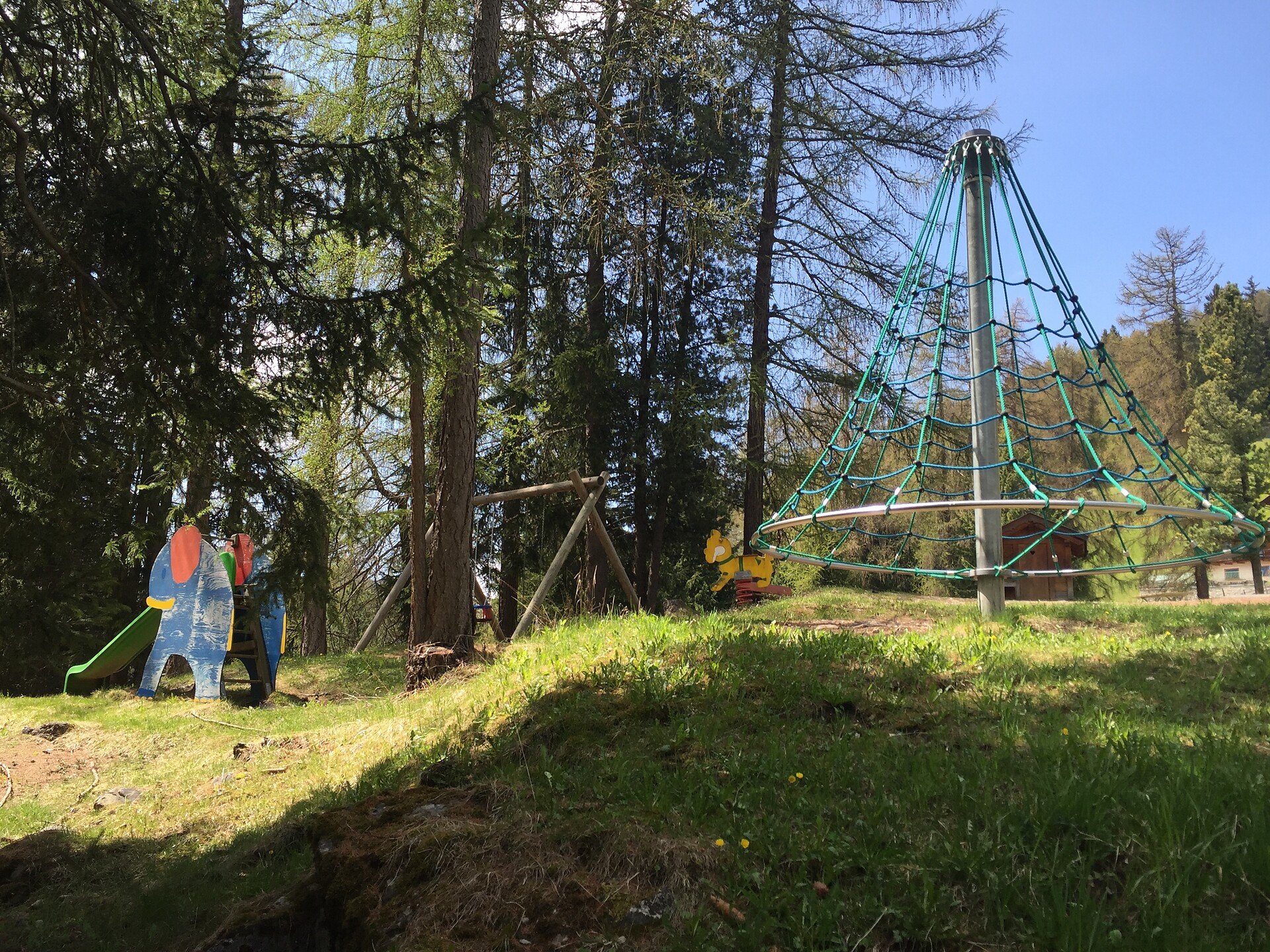 Children's playground Ulëta