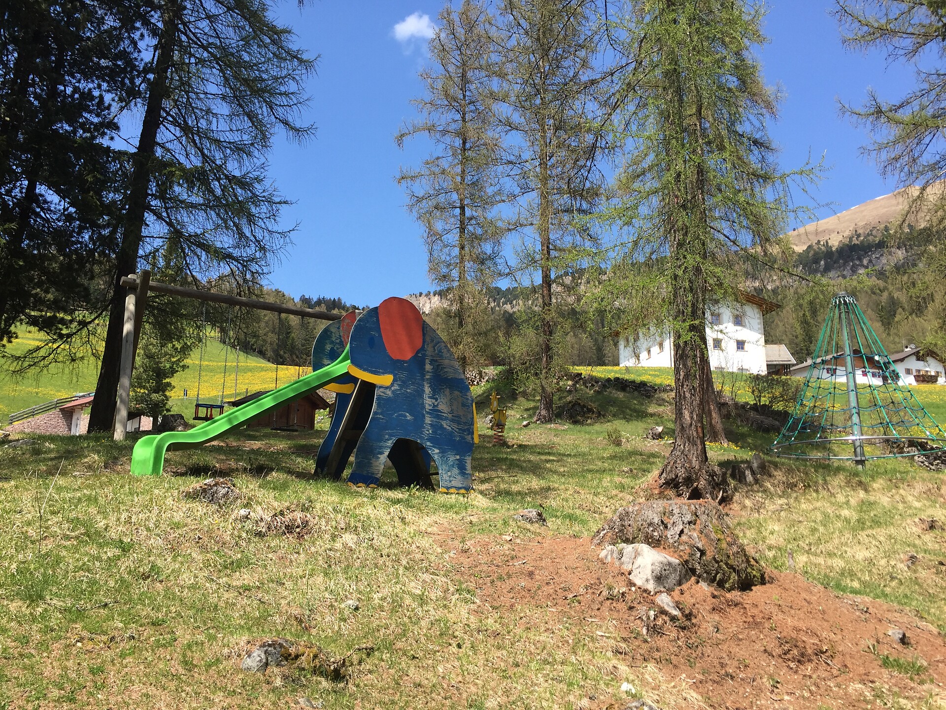 Children's playground Ulëta