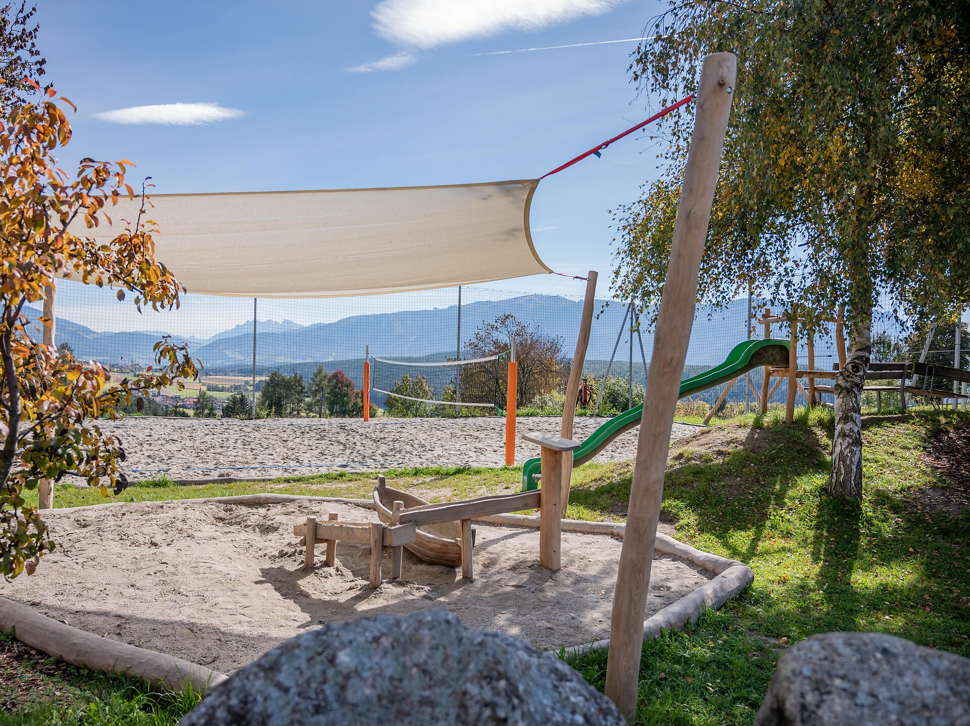Children's Playground/Beachvolleyball Hofern/Corti - Dolomites Region Kronplatz/Plan de Corones - #2 - suedtirol.info