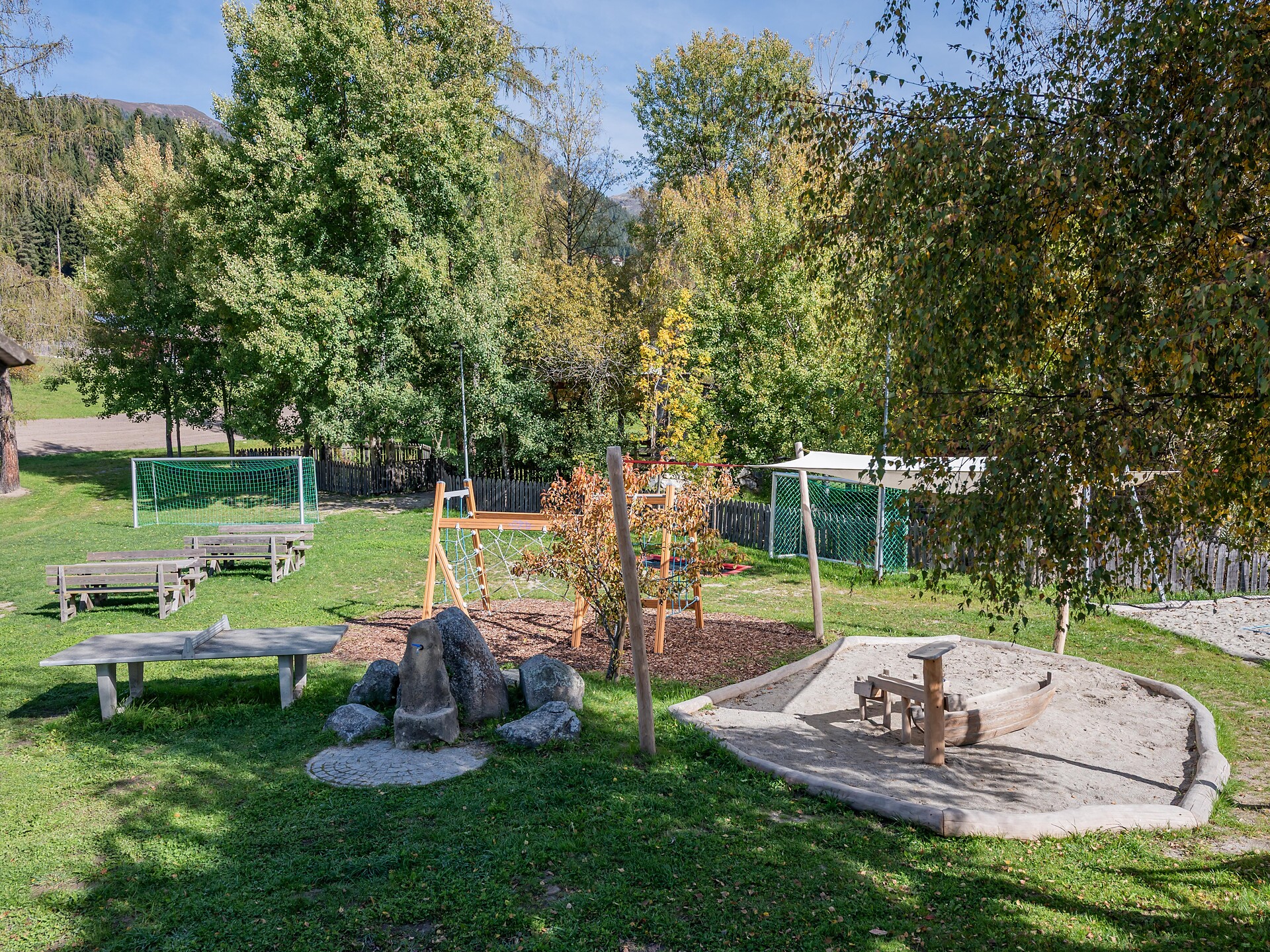 Children's Playground/Beachvolleyball Hofern/Corti - Dolomites Region Kronplatz/Plan de Corones - #5 - suedtirol.info