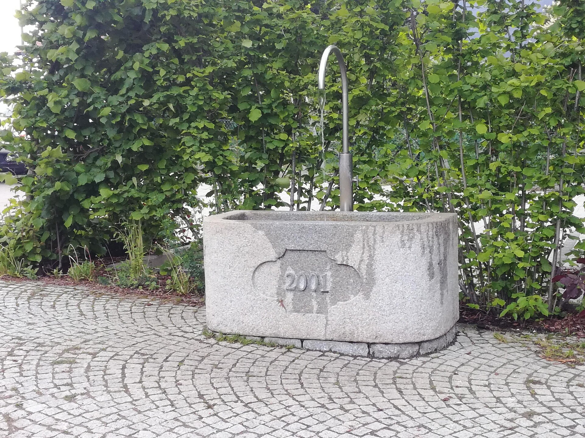 Fontana alla chiesa Elvas - Bressanone e dintorni - #1 - suedtirol.info