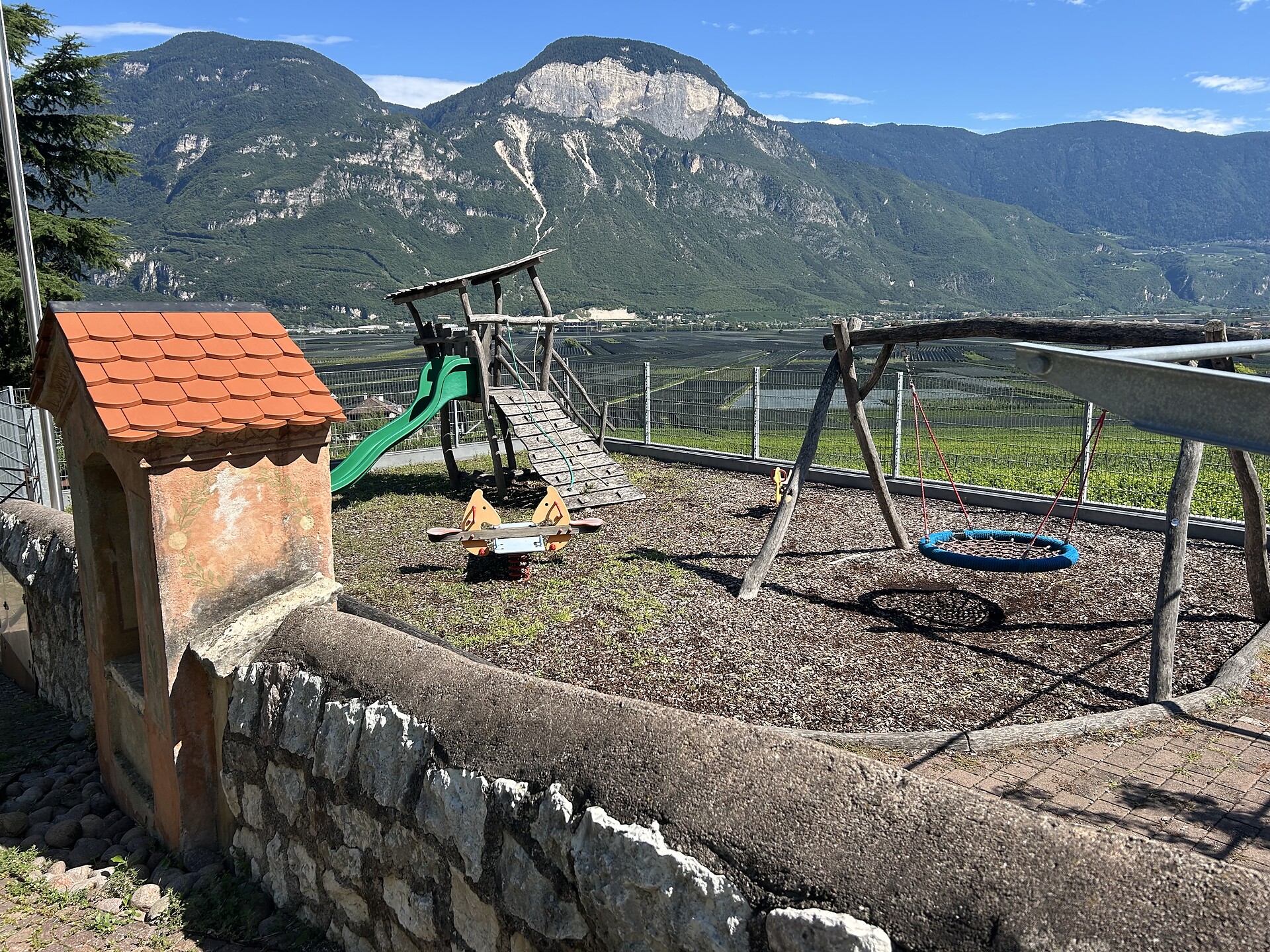Niclara playground  - Alto Adige Wine Road - #2 - suedtirol.info