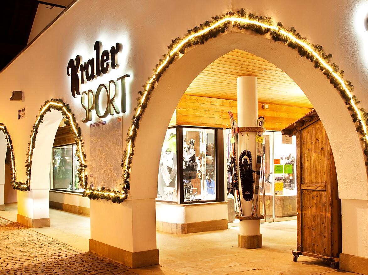 Kraler