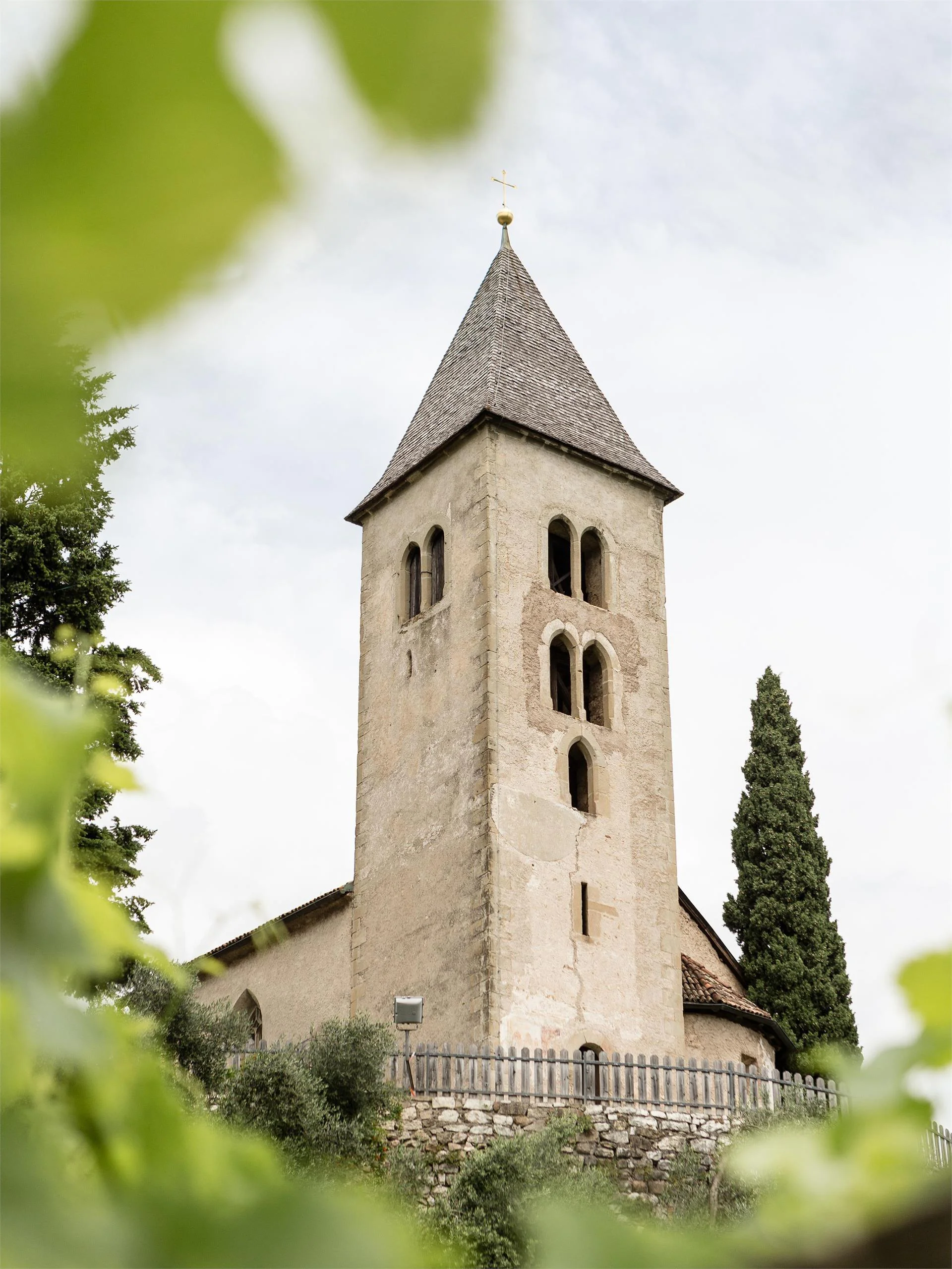Kirche St. Jakob in Kastelaz Tramin an der Weinstraße 4 suedtirol.info
