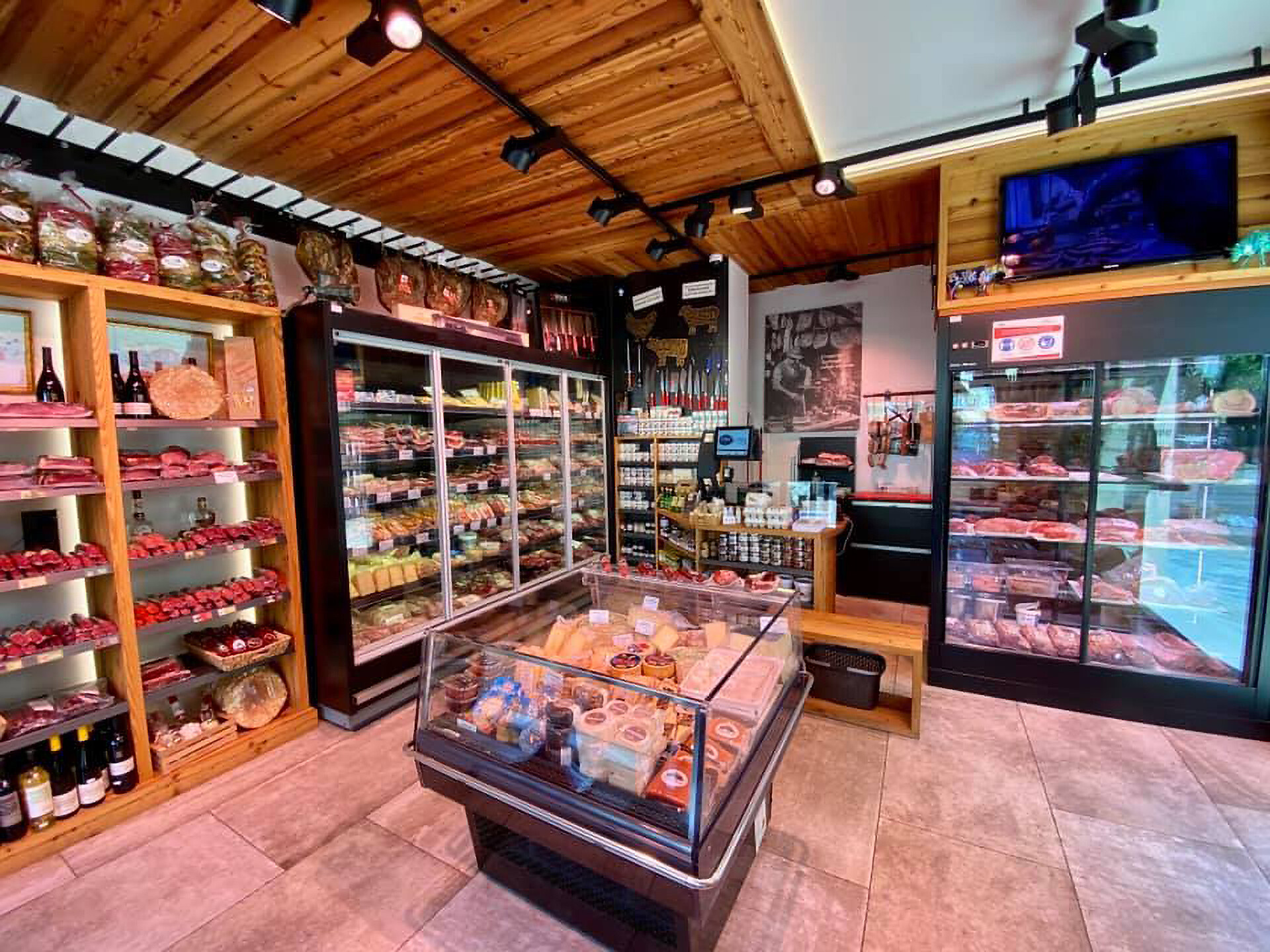 Koflers Delikatessen - Untermais Meran/Merano 3 suedtirol.info