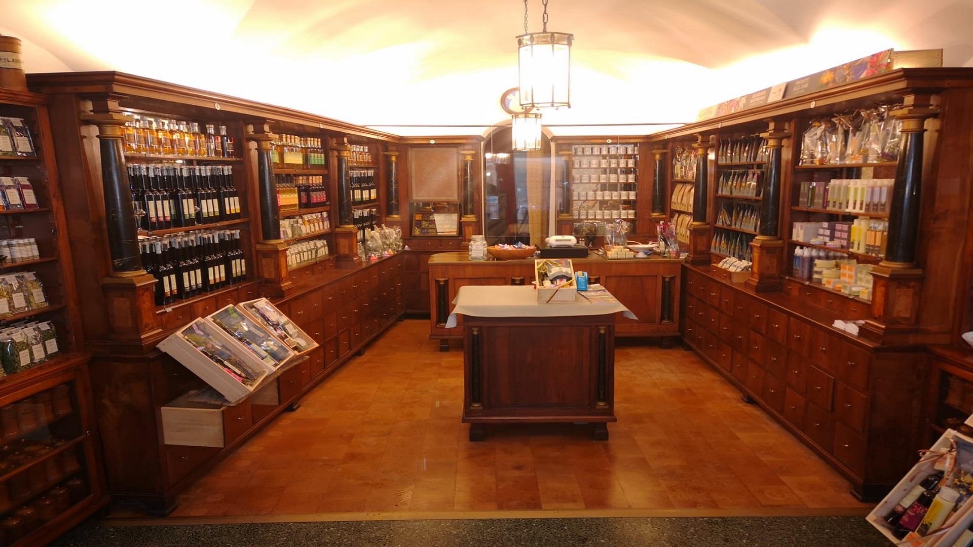 Zur alten Apotheke Sterzing/Vipiteno 1 suedtirol.info