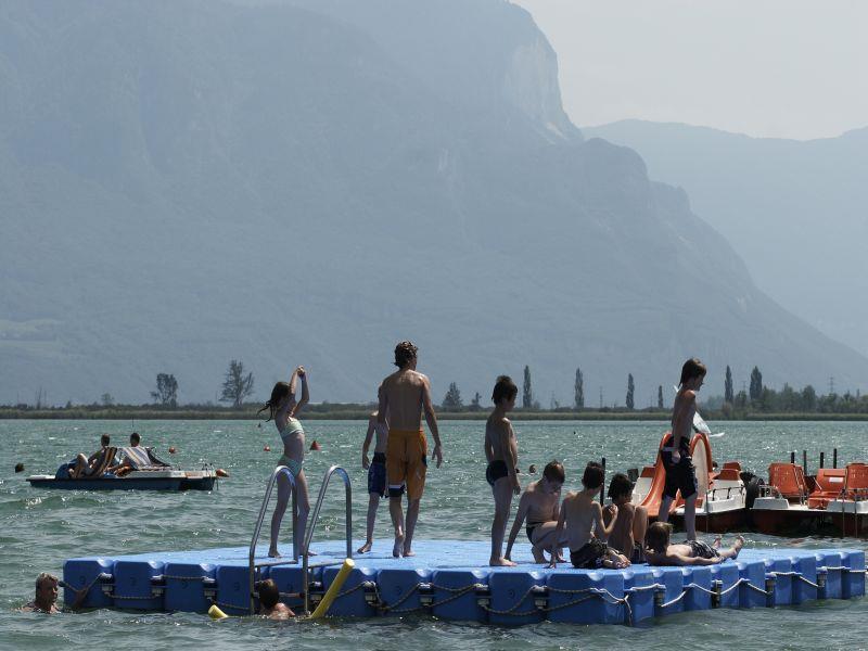 Lake Kaltern Kaltern an der Weinstraße/Caldaro sulla Strada del Vino 8 suedtirol.info