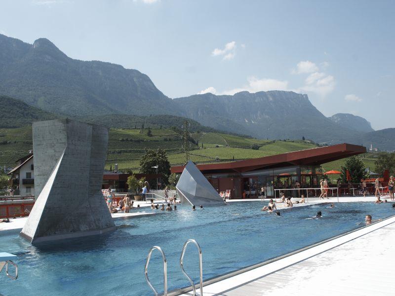 Lake Kaltern Kaltern an der Weinstraße/Caldaro sulla Strada del Vino 14 suedtirol.info