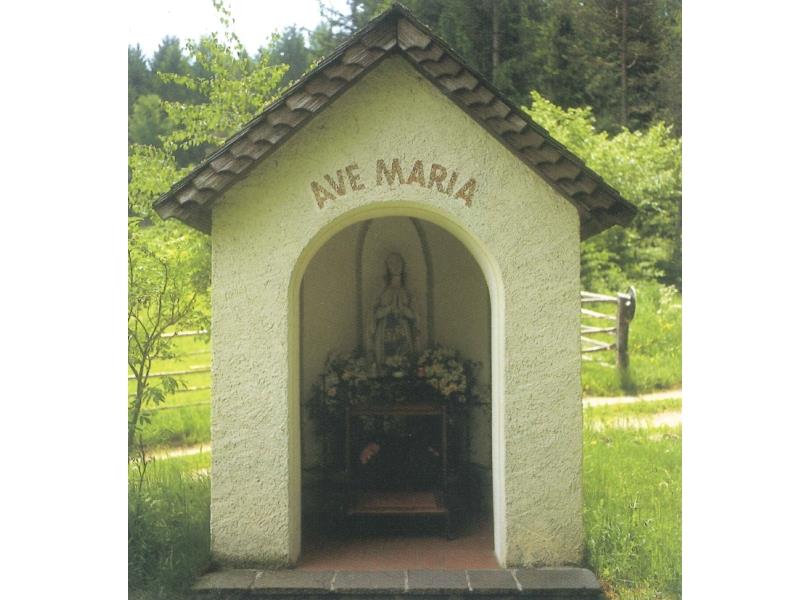 "Lourdes" chapel- Rasun di Sopra Rasen-Antholz/Rasun Anterselva 1 suedtirol.info