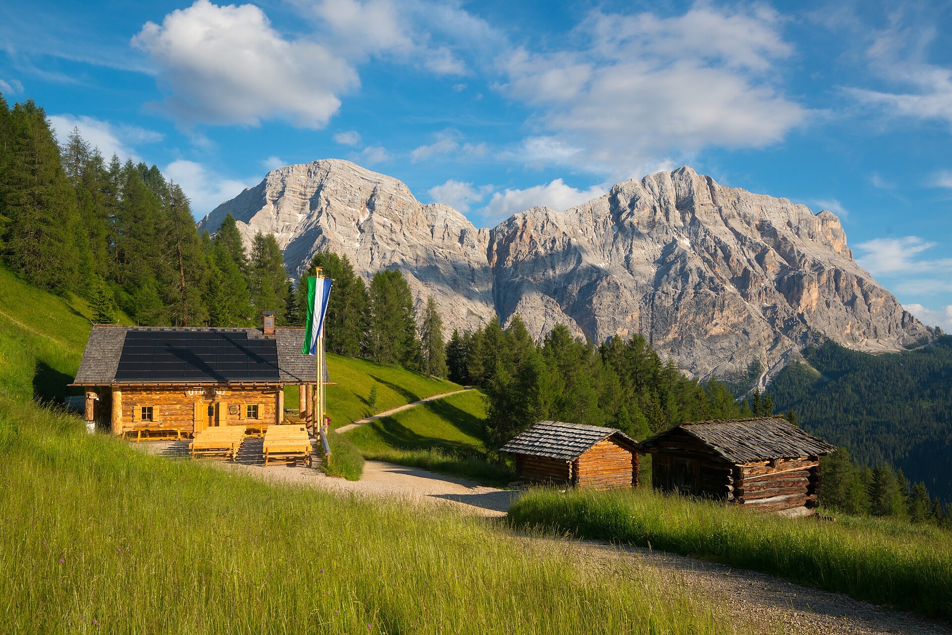 Ladestation E-Bike - Ütia da Rit La Val 1 suedtirol.info