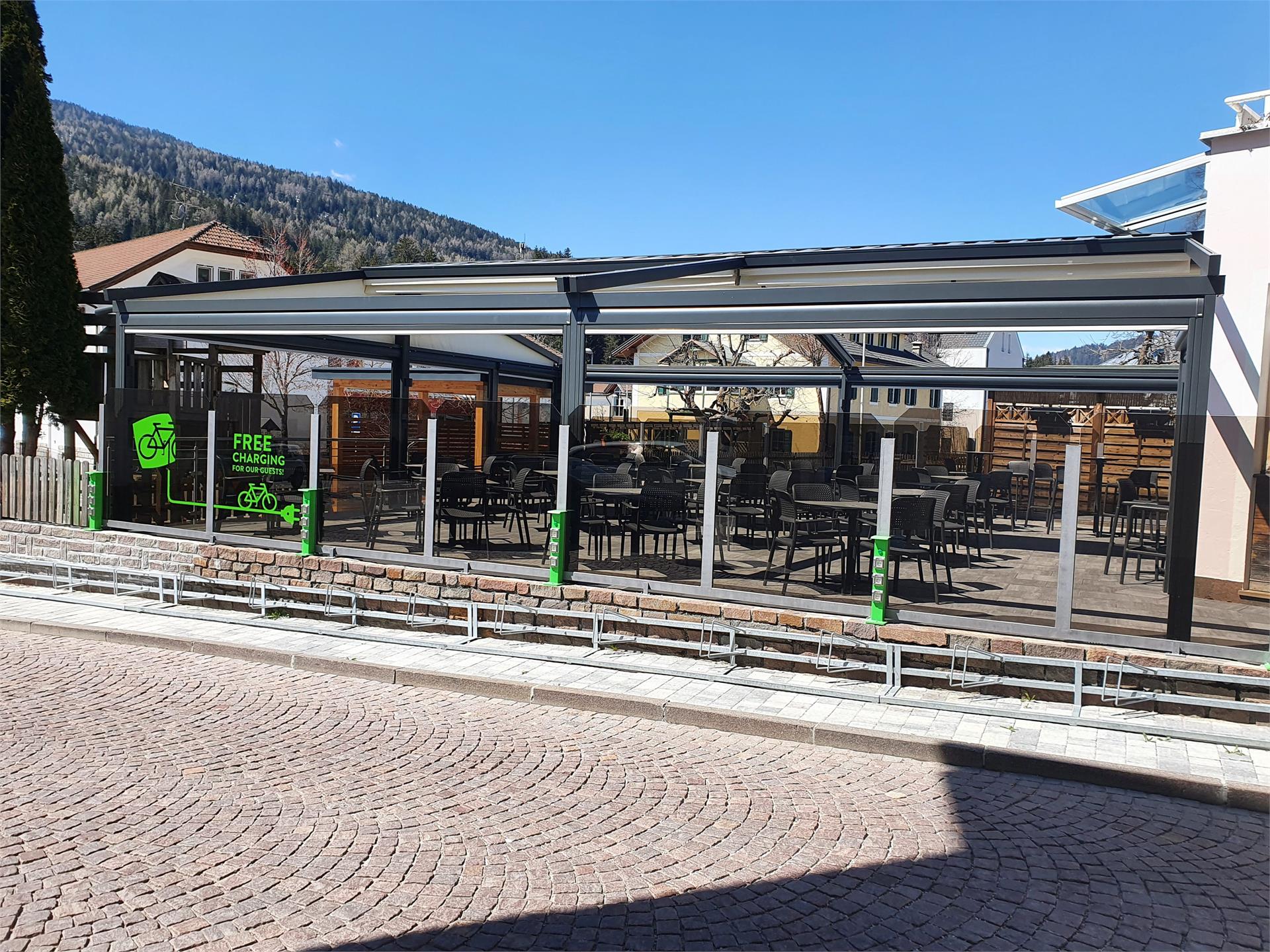 E-bike charging station Dorfcafe Welsberg-Taisten/Monguelfo-Tesido 5 suedtirol.info