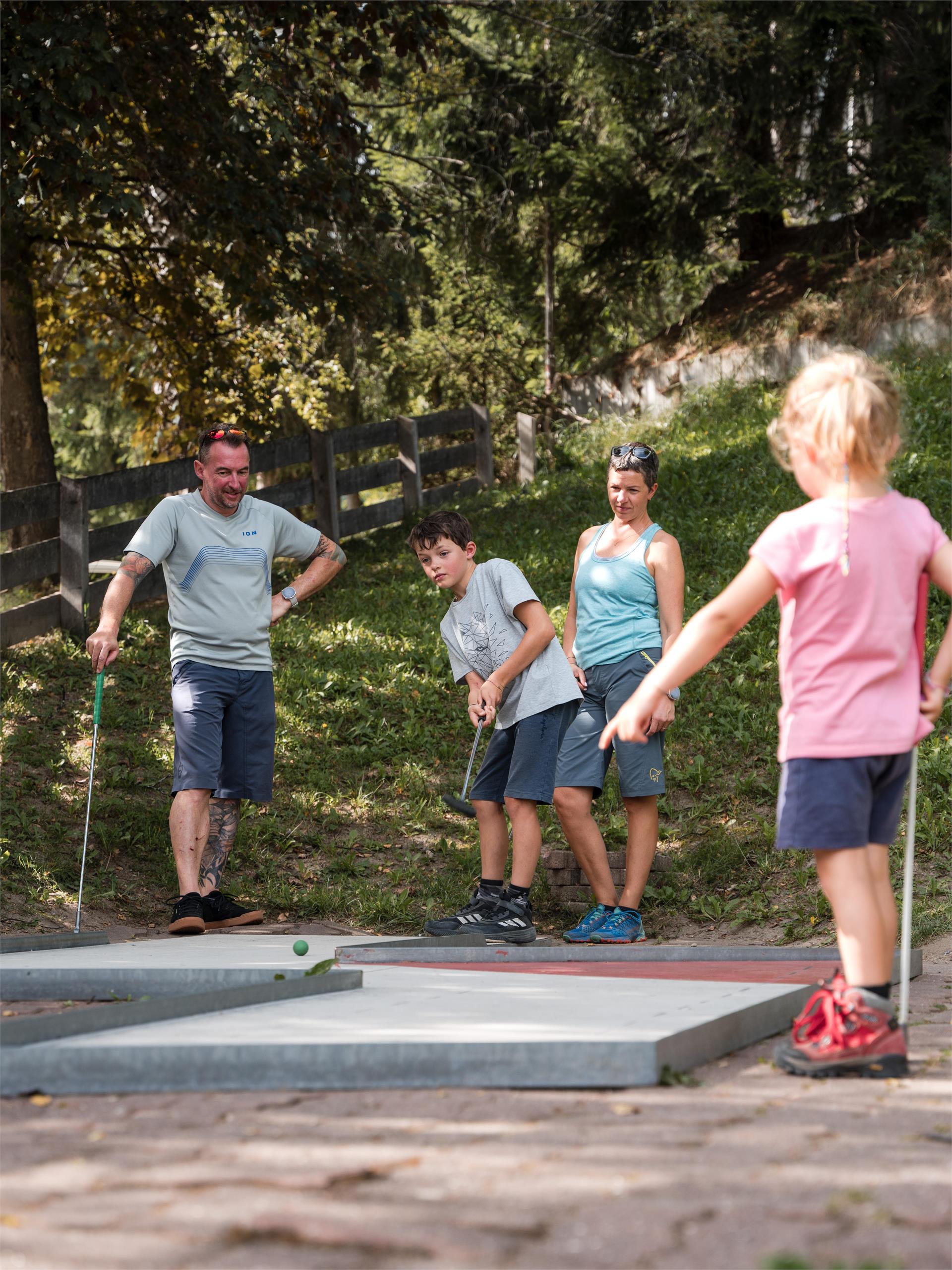 Minigolf Meransen Mühlbach 1 suedtirol.info