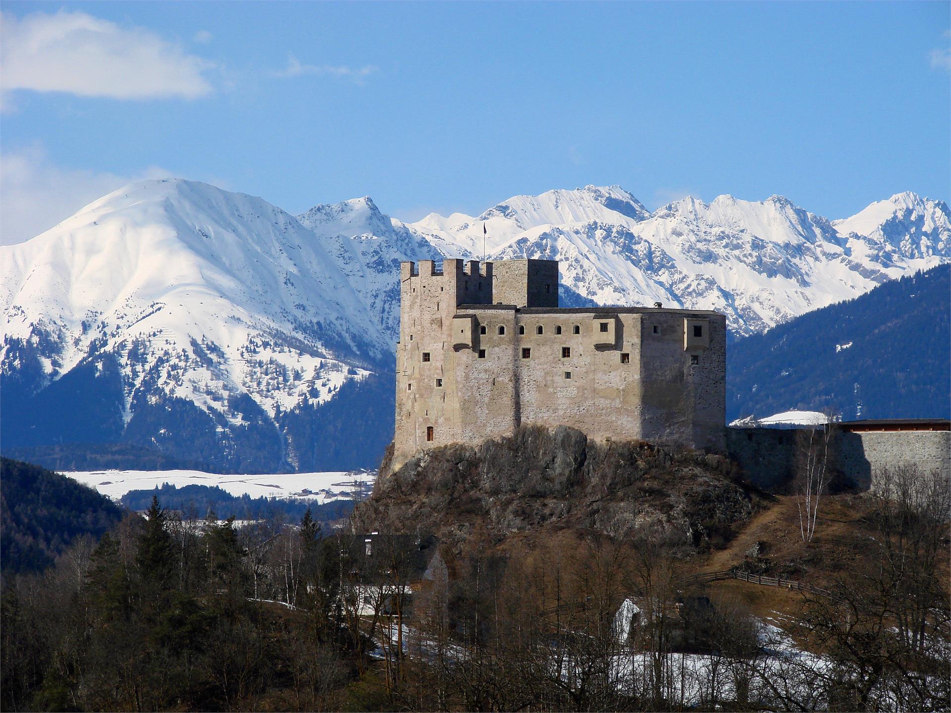 Castle Michelsburg St.Lorenzen/San Lorenzo di Sebato 3 suedtirol.info
