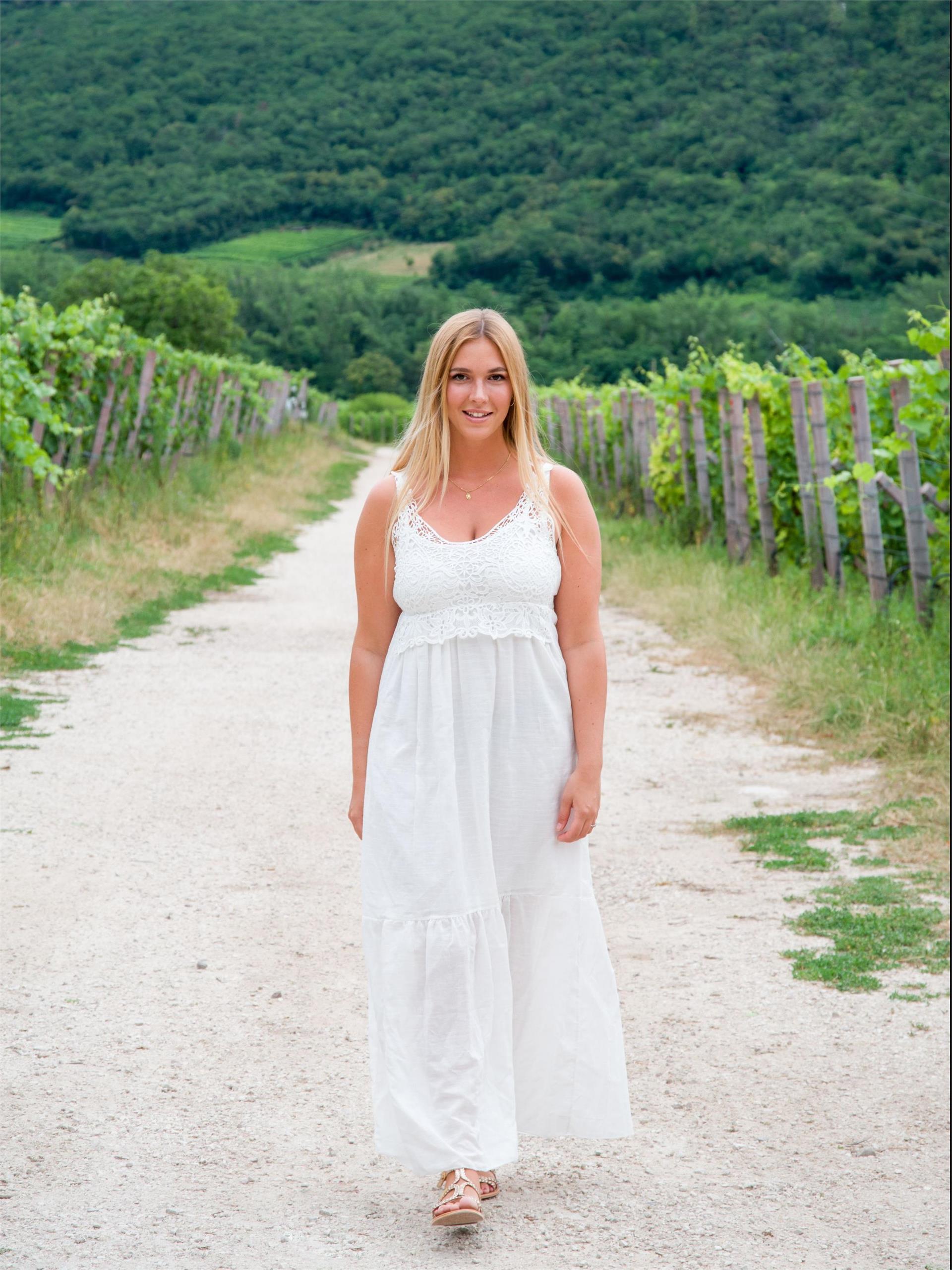Mode Christine Caldaro sulla Strada del Vino 1 suedtirol.info