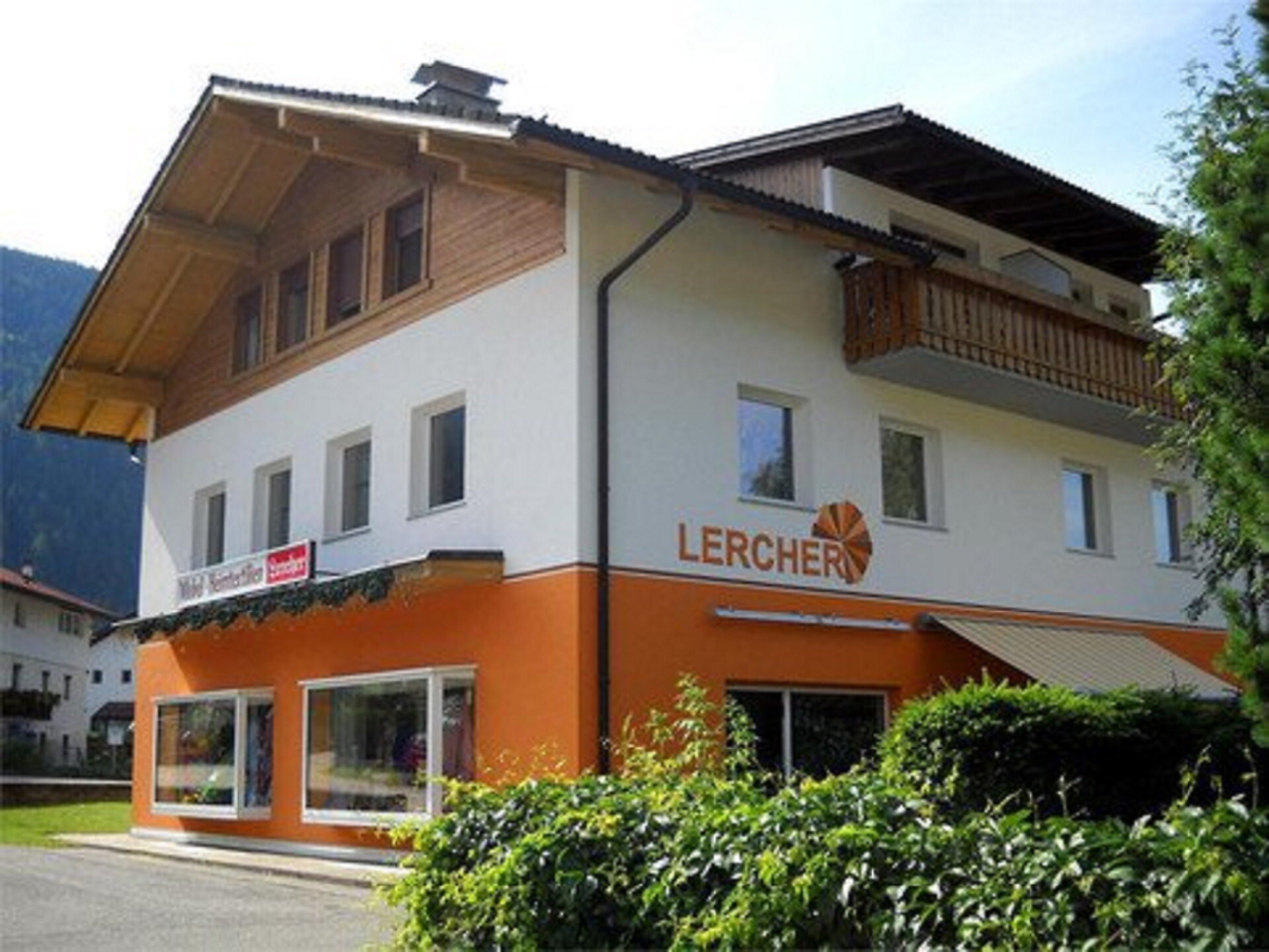 Möbel - Heimtextilien Lercher Gais 1 suedtirol.info