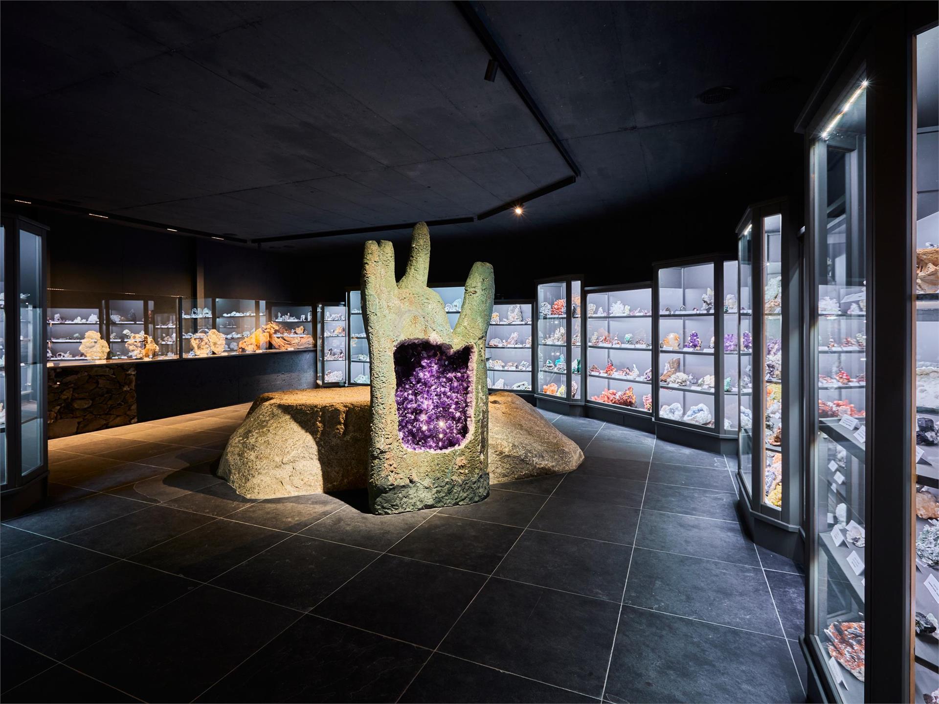Mineralienmuseum Natz Natz-Schabs 1 suedtirol.info