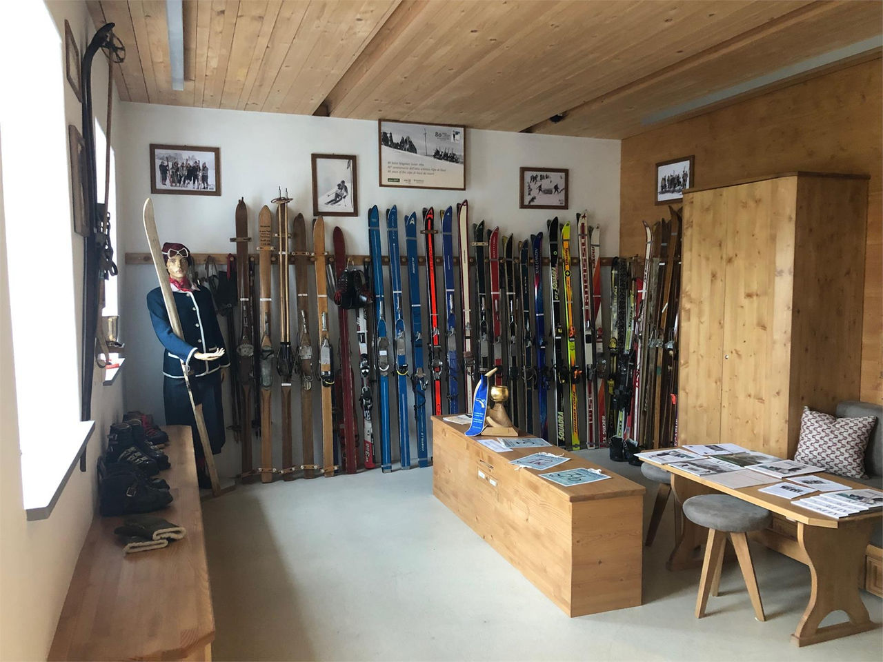 Museum nostalgic ski
