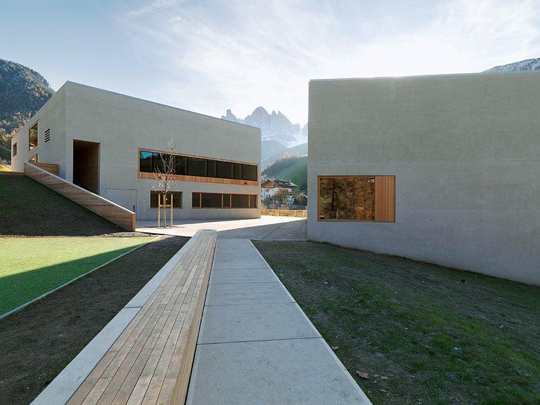 Funes Nature Park Visitor’s Center Villnöss/Funes 1 suedtirol.info