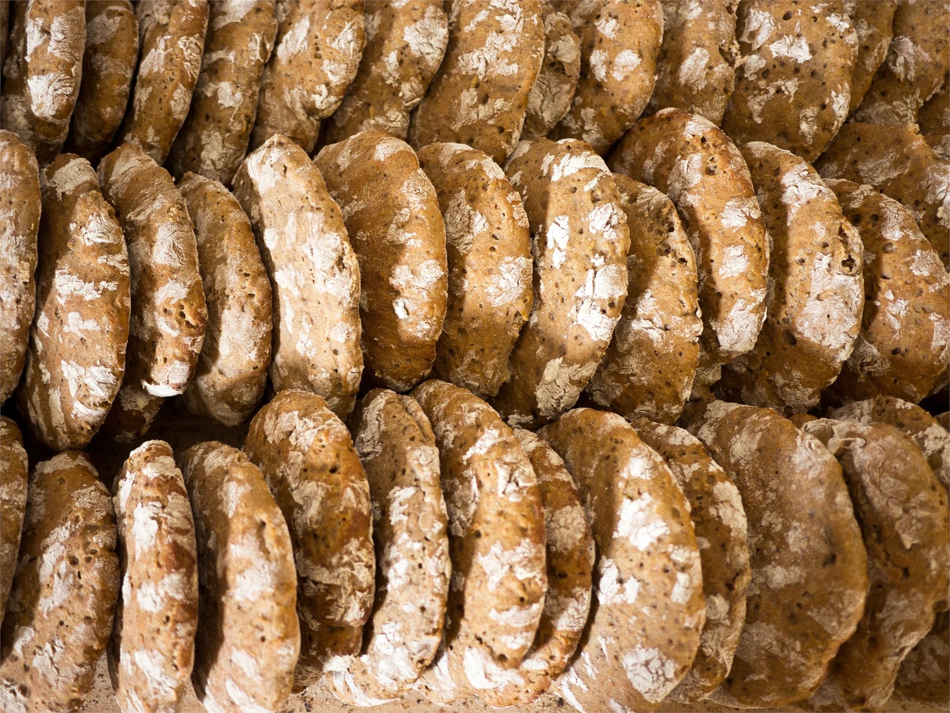1st Bakery of farmhouse bread in Tesimo Tisens/Tesimo 1 suedtirol.info
