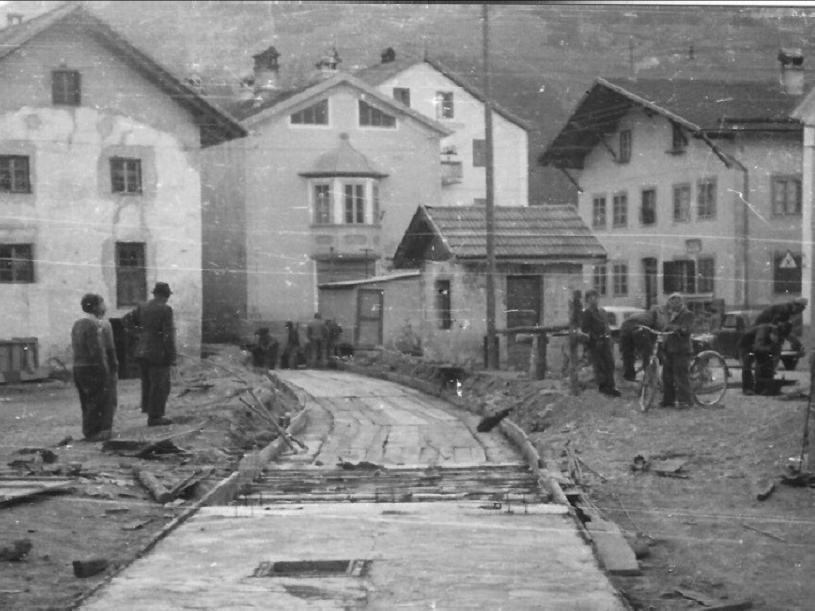 2  Der Prader Hauptplatz Prad am Stilfser Joch 1 suedtirol.info