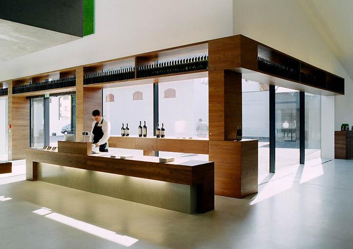 „winecenter“ der Kellerei Kaltern Kaltern an der Weinstraße 2 suedtirol.info