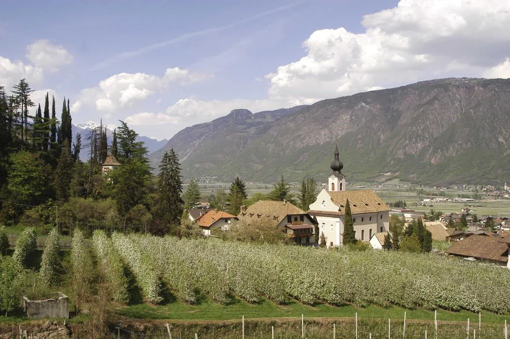 Pfarrkirche zum Hl. Ulrich Nals 4 suedtirol.info