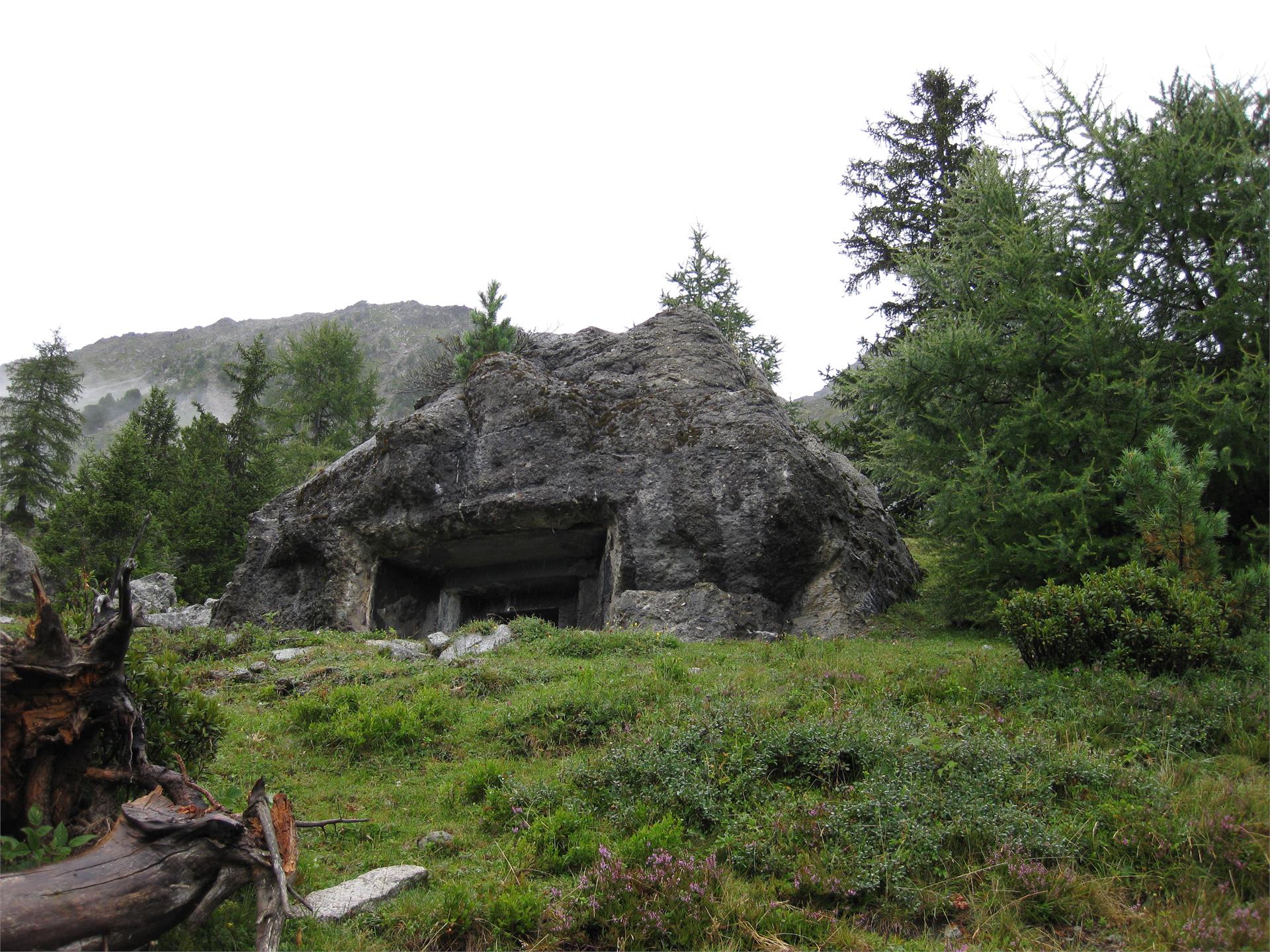 Sbarramento Vallo Alpino del Littorio a Plamort Curon Venosta 3 suedtirol.info