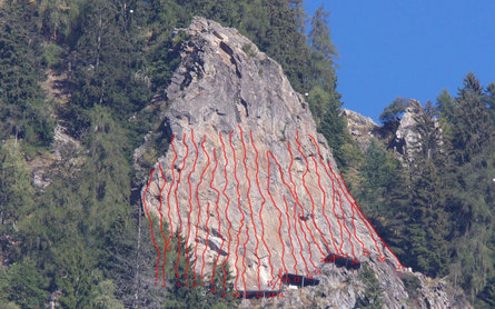 La panoramica palestra di roccia "Huafwond"  5 suedtirol.info