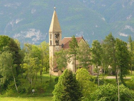 Pfarrkirche zum Hl. Georg  1 suedtirol.info