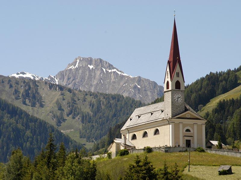 Pfarrkirche zur Hl. Gertraud - Mühlwald Mühlwald 2 suedtirol.info
